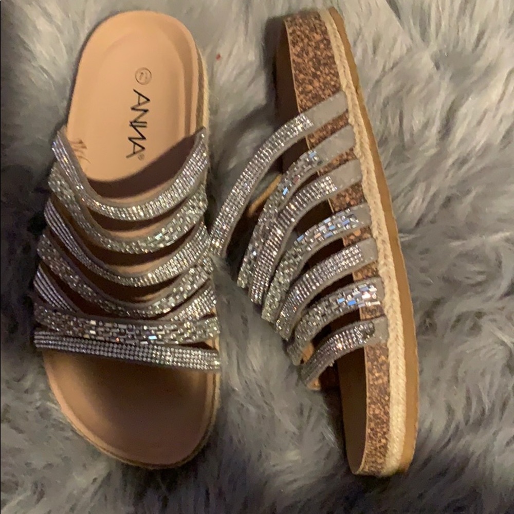 Sandals - Picture 2 of 3